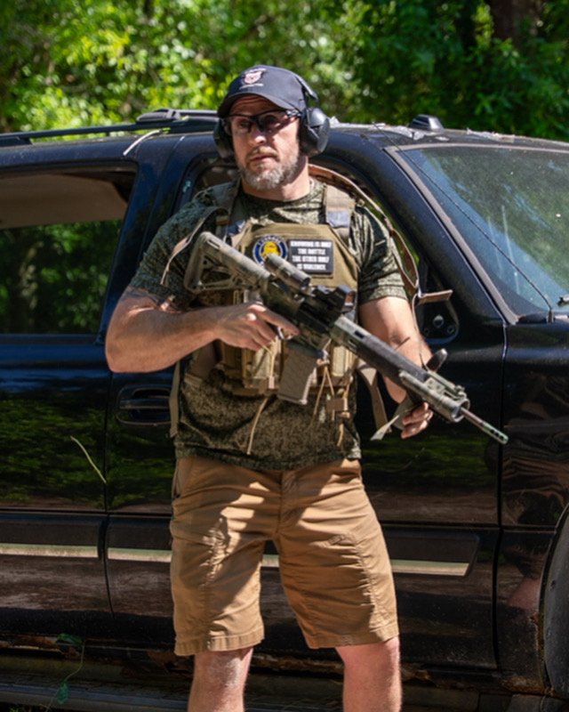 Defensive rifle student at the outdoor range
